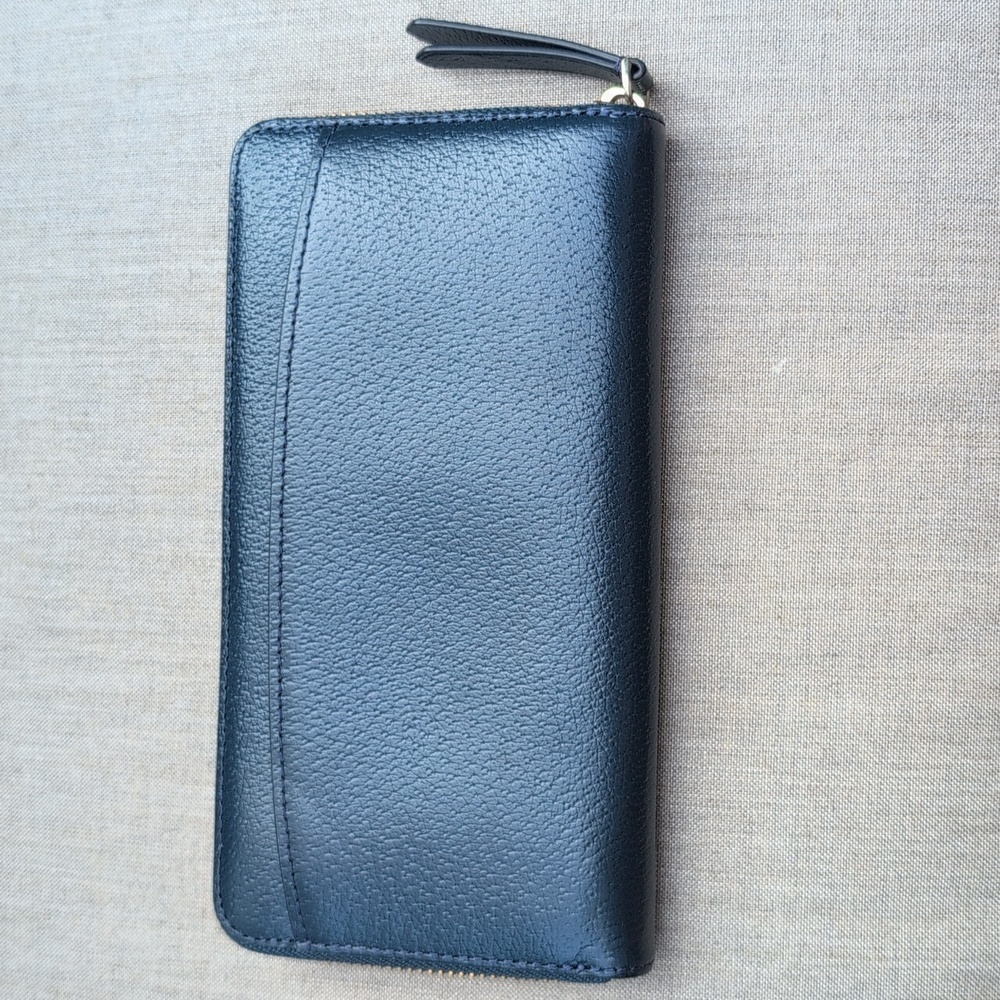 Kate Spade Accordion Zip Leather Wallet In Navy Blue EUC - Picture 3 of 9